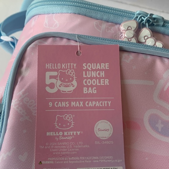 Hello Kitty 9 Can Insulated Bag Igloo Cooler 50th Anniversary NWT - Picture 9 of 10